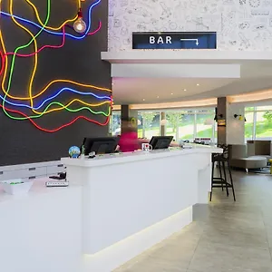 Ibis Styles Laguardia Airport New York